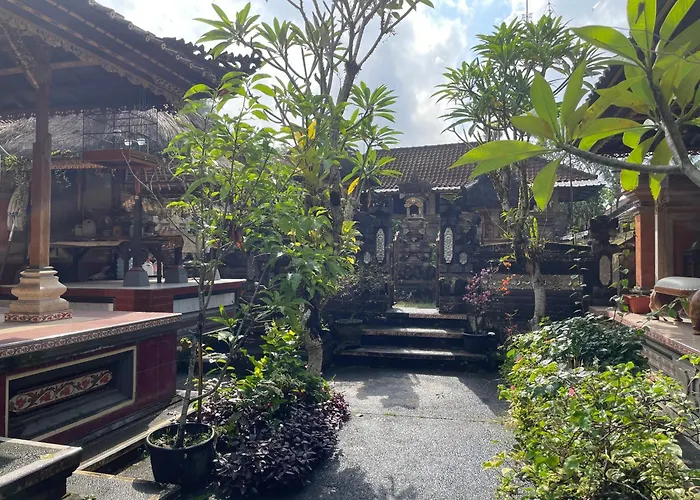 Pensión Ubud Tri Upasedana House